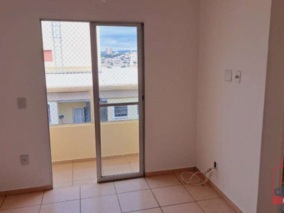 Apartamento com 2 quartos para alugar na Dom Roberto Pinarello de Almeida, 255, Vila Della Piazza, Jundiaí por R$ 1.680