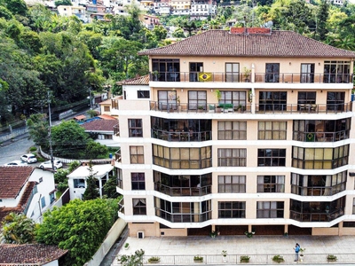 Apartamento em Agriões, Teresópolis/RJ de 169m² 4 quartos à venda por R$ 789.000,00