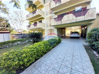 Apartamento em Balneário São Pedro, São Pedro da Aldeia/RJ de 92m² 2 quartos à venda por R$ 249.000,00