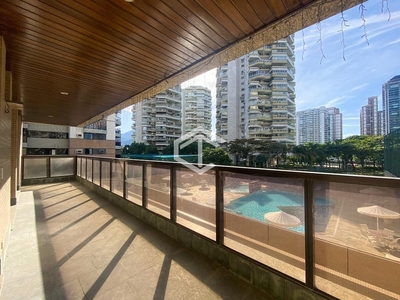 Apartamento em Barra da Tijuca, Rio de Janeiro/RJ de 140m² 4 quartos à venda por R$ 1.854.000,00