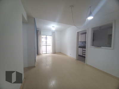 Apartamento em Barra da Tijuca, Rio de Janeiro/RJ de 64m² 2 quartos à venda por R$ 779.000,00