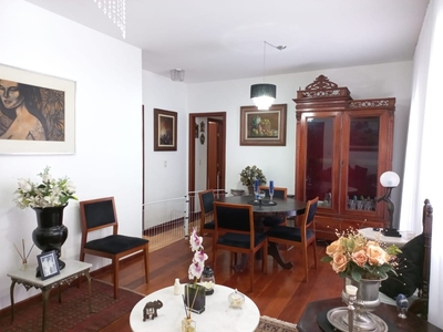 Apartamento em Buritis, Belo Horizonte/MG de 135m² 3 quartos à venda por R$ 549.000,00