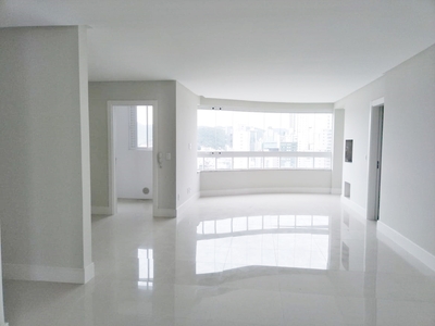 Apartamento em Centro, Balneário Camboriú/SC de 137m² 4 quartos à venda por R$ 1.989.000,00