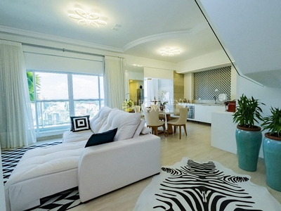 Apartamento em Centro, Curitiba/PR de 107m² 2 quartos à venda por R$ 2.199.000,00