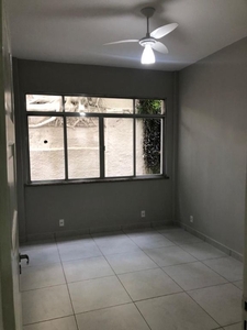 Apartamento em Centro, Niterói/RJ de 75m² 2 quartos à venda por R$ 309.000,00 ou para locação R$ 1.200,00/mes