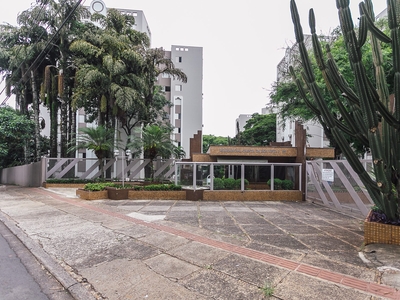 Apartamento em Cláudia, Londrina/PR de 70m² 3 quartos à venda por R$ 279.000,00