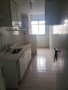 Apartamento em Engenho de Dentro, Rio de Janeiro/RJ de 48m² 2 quartos para locação R$ 650,00/mes