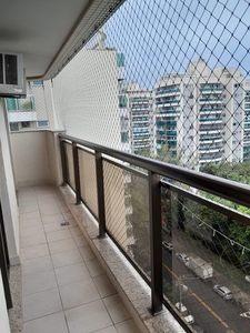 Apartamento em Jacarepaguá, Rio de Janeiro/RJ de 70m² 3 quartos para locação R$ 2.500,00/mes
