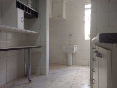 Apartamento em Jardim Presidente, Mogi Guaçu/SP de 67m² 2 quartos à venda por R$ 244.000,00