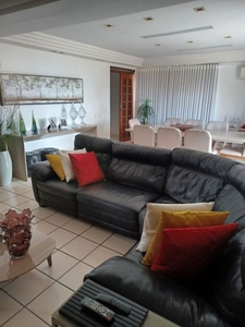 Apartamento em Manaíra, João Pessoa/PB de 220m² 5 quartos à venda por R$ 984.000,00