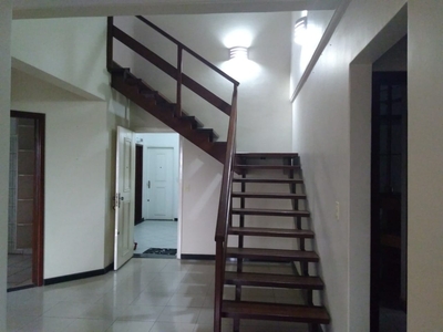 Apartamento em Martins, Uberlândia/MG de 10m² 4 quartos à venda por R$ 579.000,00