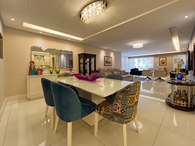 Apartamento em Maurício de Nassau, Caruaru/PE de 240m² 4 quartos à venda por R$ 1.099.000,00