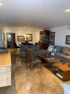 Apartamento em Praia do Canto, Vitória/ES de 200m² 4 quartos à venda por R$ 2.499.000,00