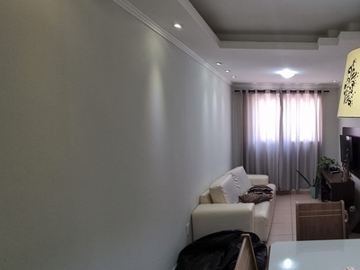 Apartamento em São Vicente, Londrina/PR de 65m² 2 quartos à venda por R$ 194.000,00