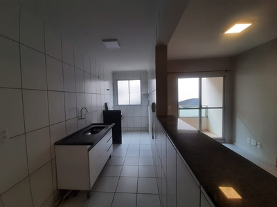 Apartamento em Vale dos Tucanos, Londrina/PR de 65m² 3 quartos à venda por R$ 244.000,00