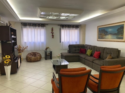 Apartamento em Vila Guilhermina, Praia Grande/SP de 156m² 4 quartos à venda por R$ 1.099.000,00