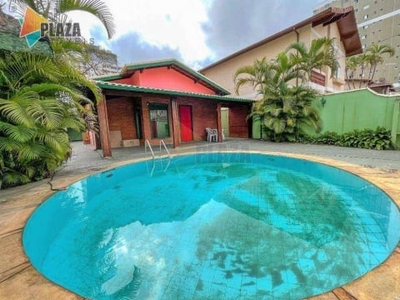 Casa com piscina de 3 dormitórios com 1 suíte para alugar, 160 m² por R$ 6.000/mês - Canto do Forte - Praia Grande/SP