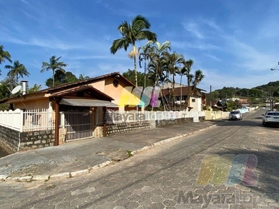 Casa em Acaraí, São Francisco Do Sul/SC de 735m² 4 quartos à venda por R$ 799.000,00