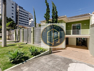 Casa em Ahú, Curitiba/PR de 311m² 3 quartos à venda por R$ 1.649.000,00