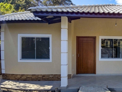 Casa em Albuquerque, Teresópolis/RJ de 115m² 3 quartos à venda por R$ 689.000,00