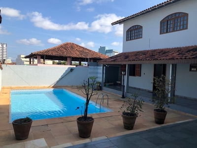 Casa em Alto Cajueiros, Macaé/RJ de 281m² 4 quartos à venda por R$ 649.000,00