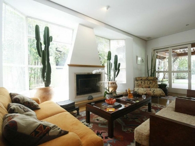 Casa em Alto de Pinheiros, São Paulo/SP de 492m² 3 quartos à venda por R$ 5.199.000,00