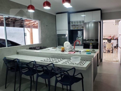 Casa em Alvorada, Araçatuba/SP de 153m² 3 quartos à venda por R$ 399.000,00