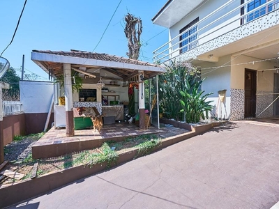 Casa em Anchieta, Pato Branco/PR de 225m² 4 quartos à venda por R$ 469.000,00