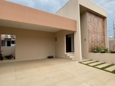 Casa em Araguaia Parque, Água Boa/MT de 300m² 3 quartos à venda por R$ 979.000,00