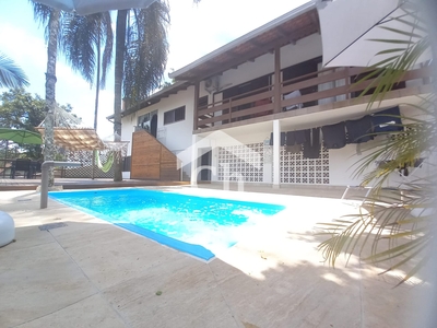 Casa em Atiradores, Joinville/SC de 250m² 3 quartos à venda por R$ 656.000,00