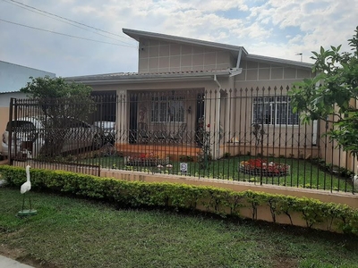 Casa em Bacacheri, Curitiba/PR de 350m² 2 quartos à venda por R$ 947.000,00