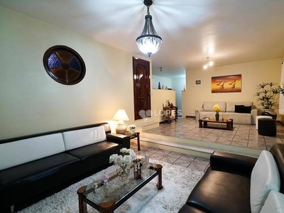 Casa em Badu, Niterói/RJ de 419m² 4 quartos à venda por R$ 1.299.000,00
