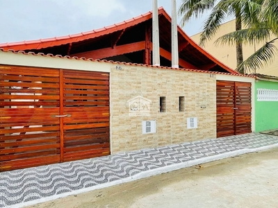 Casa em Balneario Itaguaí, Mongaguá/SP de 77m² 2 quartos à venda por R$ 393.900,00