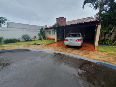 Casa em Bandeirantes, Londrina/PR de 108m² 3 quartos à venda por R$ 679.000,00