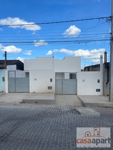 Casa em Baraúna, Feira de Santana/BA de 57m² 2 quartos à venda por R$ 164.000,00