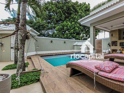 Casa em Barra da Tijuca, Rio de Janeiro/RJ de 339m² 6 quartos à venda por R$ 3.899.000,00