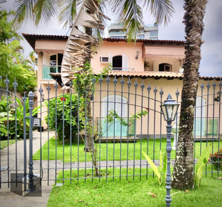 Casa em Barra da Tijuca, Rio de Janeiro/RJ de 373m² 5 quartos à venda por R$ 5.279.000,00