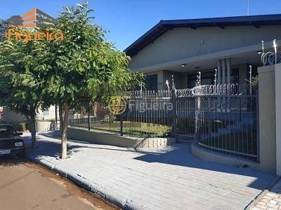 Casa em Bela Vista, Barretos/SP de 275m² 3 quartos à venda por R$ 849.000,00