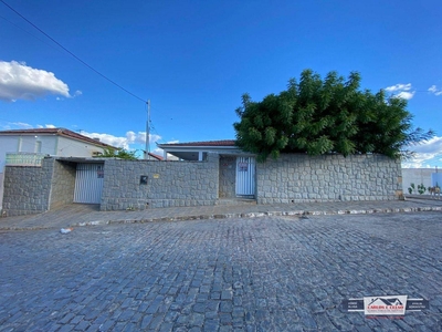 Casa em Belo Horizonte, Patos/PB de 186m² 3 quartos à venda por R$ 599.000,00