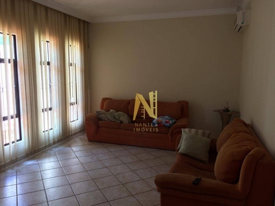 Casa em Brasília, Londrina/PR de 208m² 3 quartos à venda por R$ 648.000,00