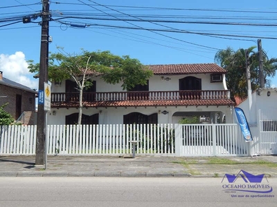 Casa em Brejatuba, Guaratuba/PR de 214m² 6 quartos à venda por R$ 889.000,00