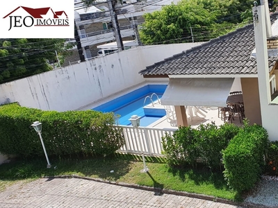 Casa em Buraquinho, Lauro De Freitas/BA de 10m² 4 quartos à venda por R$ 694.000,00