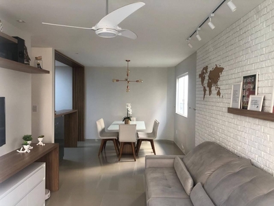 Casa em Buraquinho, Lauro De Freitas/BA de 130m² 3 quartos à venda por R$ 649.000,00