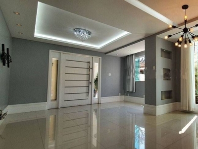 Casa em Camarão, São Gonçalo/RJ de 240m² 3 quartos à venda por R$ 889.000,00