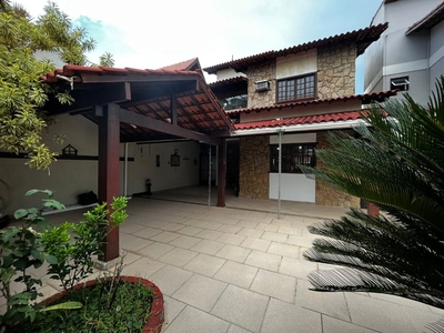 Casa em Camboinhas, Niterói/RJ de 305m² 3 quartos à venda por R$ 1.519.000,00