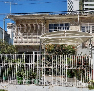 Casa em Candeias, Jaboatão dos Guararapes/PE de 160m² 5 quartos à venda por R$ 479.000,00