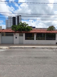 Casa em Candelária, Natal/RN de 158m² 3 quartos à venda por R$ 399.000,00