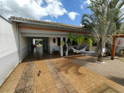Casa em Caravelle, Londrina/PR de 380m² 3 quartos à venda por R$ 1.099.000,00