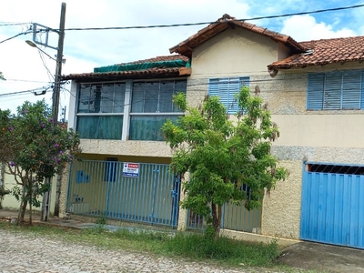 Casa em Centro, Baldim/MG de 120m² 10 quartos à venda por R$ 698.999,99