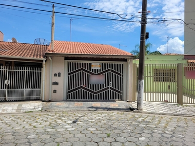 Casa em Centro, Jacareí/SP de 221m² 3 quartos à venda por R$ 629.000,00